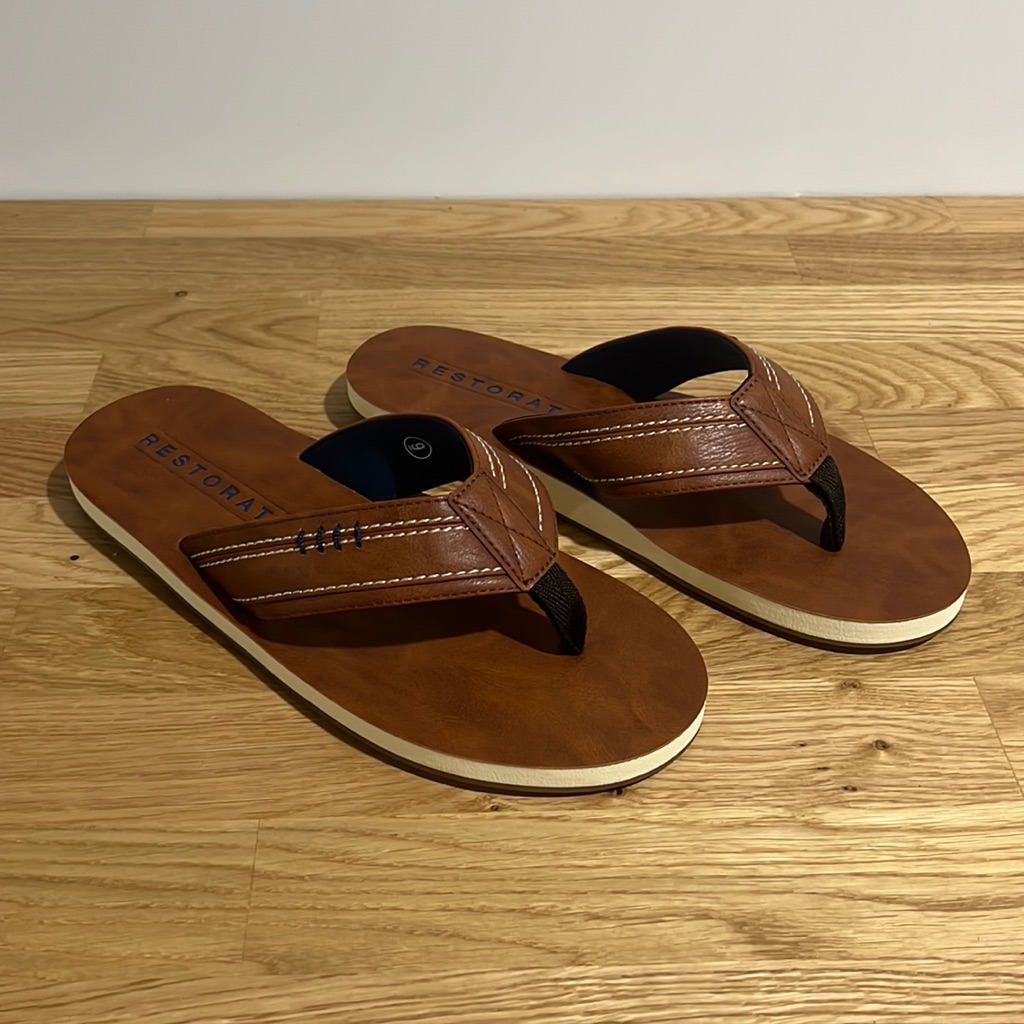 Brand New Mens Size 9 Flip Flop
